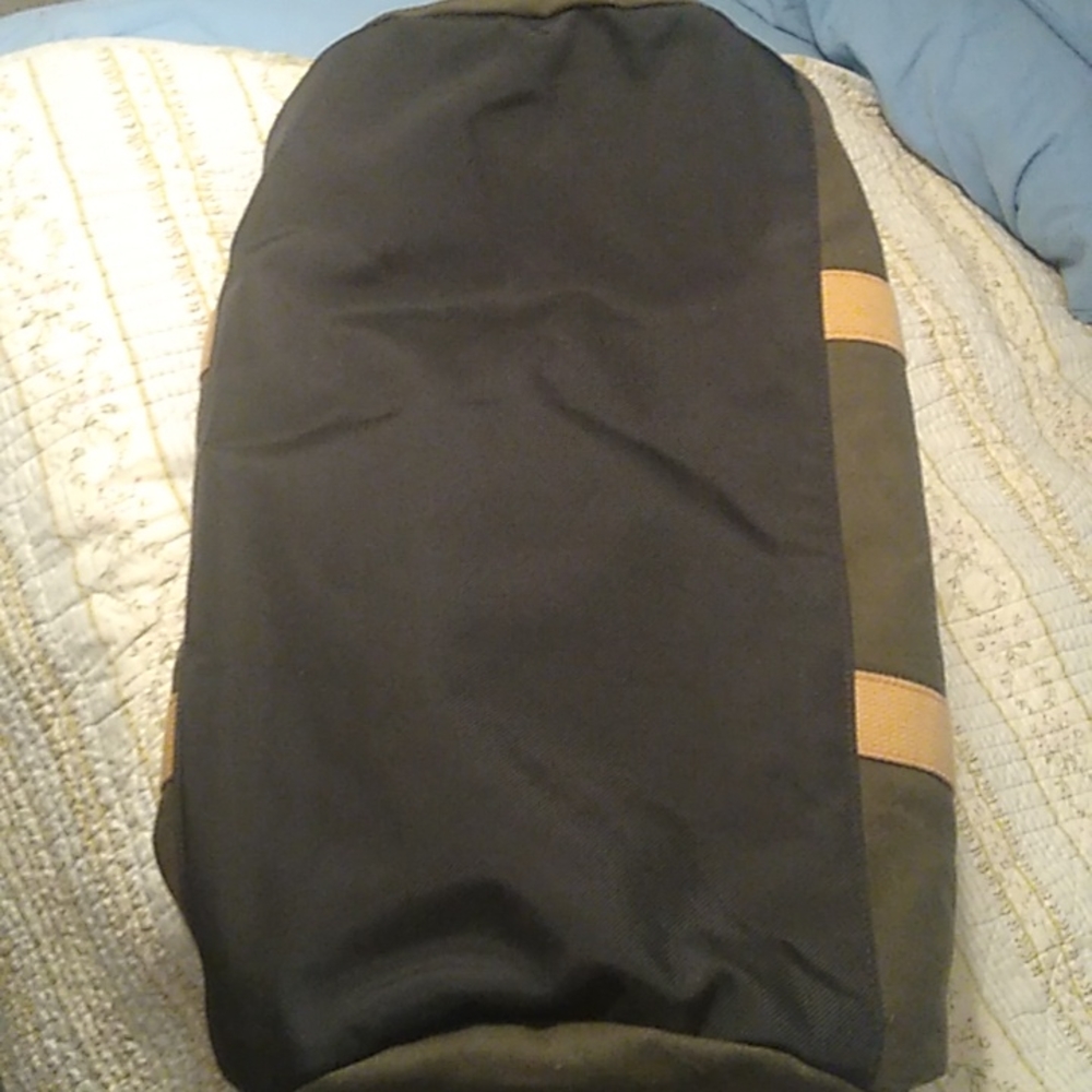 Owen & Fred - great duffel.  NWOT - has the Owen & Fred tag - Picture 2 of 4